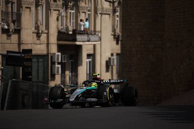 44 HAMILTON Lewis (gbr), Mercedes AMG F1 Team W15, action during the Formula 1 Azerbaijan Grand Prix 2024, 17th round of the 2024 Formula One World Championship, WM, Weltmeisterschaft from September 13 to 15, 2024 on the Baku City Circuit, in Baku, Azerbaijan - F1 - AZERBAIJAN GRAND PRIX 2024 DPPI Panoramic  240913_R17_AZERBAIJAN_DP_EA012607