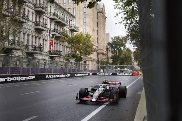 27 HULKENBERG Nico (ger), Haas F1 Team VF-24 Ferrari, action during the Formula 1 Azerbaijan Grand Prix 2024, 17th round of the 2024 Formula One World Championship, WM, Weltmeisterschaft from September 13 to 15, 2024 on the Baku City Circuit, in Baku, Azerbaijan - F1 - AZERBAIJAN GRAND PRIX 2024 DPPI Panoramic  240913_R17_AZERBAIJAN_DP_FG0O5447