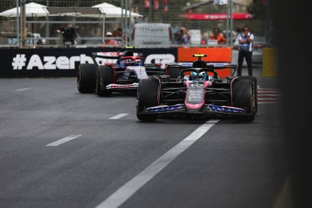 10 GASLY Pierre (fra), Alpine F1 Team A524, action during the Formula 1 Azerbaijan Grand Prix 2024, 17th round of the 2024 Formula One World Championship, WM, Weltmeisterschaft from September 13 to 15, 2024 on the Baku City Circuit, in Baku, Azerbaijan - F1 - AZERBAIJAN GRAND PRIX 2024 DPPI Panoramic  240913_R17_AZERBAIJAN_DP_FG0O1894