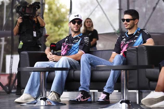 GASLY Pierre (fra), Alpine F1 Team A524, portrait and OCON Esteban (fra), Alpine F1 Team A524, portrait during the Formula 1 Azerbaijan Grand Prix 2024, 17th round of the 2024 Formula One World Championship, WM, Weltmeisterschaft from September 13 to 15, 2024 on the Baku City Circuit, in Baku, Azerbaijan - F1 - AZERBAIJAN GRAND PRIX 2024 DPPI Panoramic  240914_R17_AZERBAIJAN_DP_EA023549