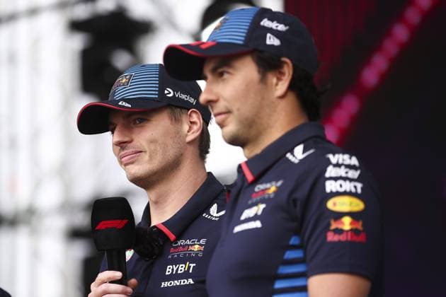 VERSTAPPEN Max (ned), Red Bull Racing RB20, portrait and PEREZ Sergio (mex), Red Bull Racing RB20, portrait during the Formula 1 Azerbaijan Grand Prix 2024, 17th round of the 2024 Formula One World Championship, WM, Weltmeisterschaft from September 13 to 15, 2024 on the Baku City Circuit, in Baku, Azerbaijan - F1 - AZERBAIJAN GRAND PRIX 2024 DPPI Panoramic  240914_R17_AZERBAIJAN_DP_EA023633
