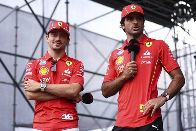 LECLERC Charles (mco), Scuderia Ferrari SF-24, portrait and SAINZ Carlos (spa), Scuderia Ferrari SF-24, portrait during the Formula 1 Azerbaijan Grand Prix 2024, 17th round of the 2024 Formula One World Championship, WM, Weltmeisterschaft from September 13 to 15, 2024 on the Baku City Circuit, in Baku, Azerbaijan - F1 - AZERBAIJAN GRAND PRIX 2024 DPPI Panoramic  240914_R17_AZERBAIJAN_DP_EA024063