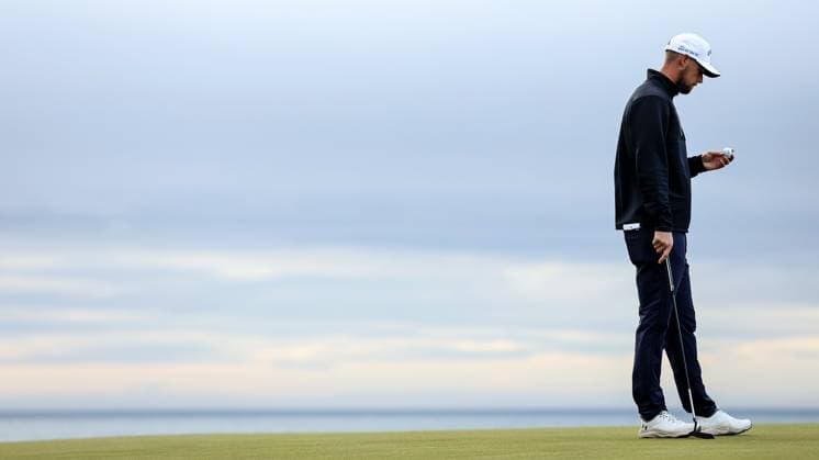 2024 Amgen Irish Open, Royal County Down, Newcastle, Northern Ireland 14 9 2024 New Zealand™s Sam Jones looks at his ball on the 8th green Sam Jones looks at his ball on the 8th green 14 9 2024  Copyright: x INPHO BenxBradyx BB_17374