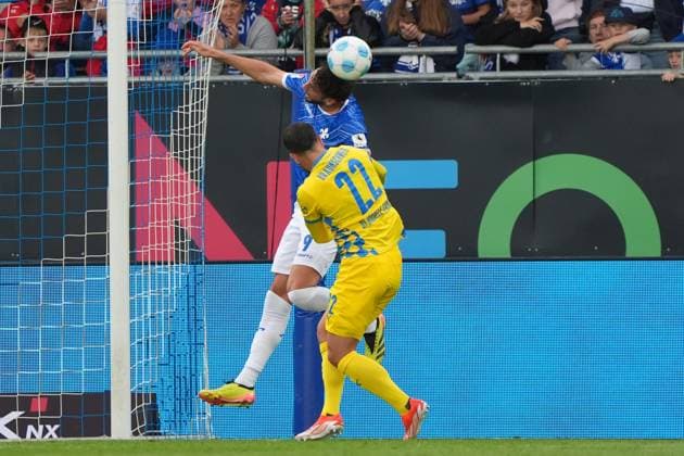 Header Frasier Hornby SV Darmstadt 98, 09 vs Fabio Di Michele Sanchez Eintracht Braunschweig, 22 14 09 2024 2 Bundesliga, season 24 25 SV Darmstadt 98 vs Eintracht Braunschweig, Stadion am Boellenfalltor, emonline, emspor,