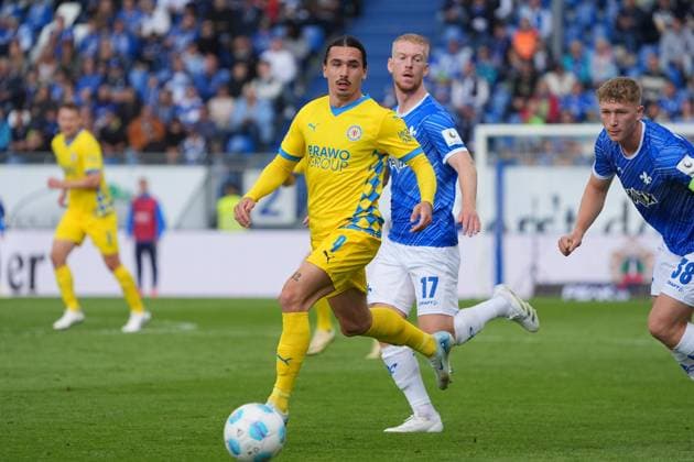 Raya Philippe Eintracht Braunschweig, 9 vs Kai Klefisch SV Darmstadt 98, 17 14 09 2024 2 Bundesliga, Season 24 25 SV Darmstadt 98 vs Eintracht Braunschweig, Stadion am Boellenfalltor, emonline, emspor,