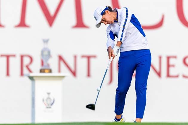 September 14, 2024, Gainesville, Va, USA: Team Europe s CARLOTA CIGANDA tees off on the first hole of the morning foursome matches on day two of the 2024 Solheim Cup. Gainesville USA - ZUMAb237 20240914_znp_b237_016 Copyright: xRobertxBlakleyx