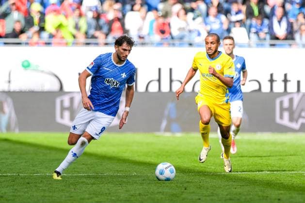 Fraser Hornby SV Darmstadt 98, 09 on the ball, GER, SV Darmstadt 98 vs Eintracht Braunschweig, Football, 2 Bundesliga, Matchday 5, Season 2024 2025, 14 09 2024 DFL DFB REGULATIONS PROHIBIT ANY USE OF PHOTOGRAPHS as IMAGE SEQUENCES and or QUASI VIDEO GER, SV Darmstadt 98 vs Eintracht Braunschweig, Football, 2 Bundesliga, Matchday 5, Season 2024 2025, 14 09 2024 Darmstadt Copyright: xEibner-Pressefoto FlorianxWieganx EP_FWD
