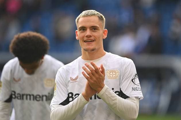 Final cheer Florian WIRTZ Bayer Leverkusen , applauds, action,single image,cropped single motif,half figure,half figure Football 1 Bundesliga season 2024 2025, 3 Matchday, Matchday03 TSG 1899 Hoffenheim Bayer 04 Leverkusen 1 4 on 14 09 2024, PreZero ARENA