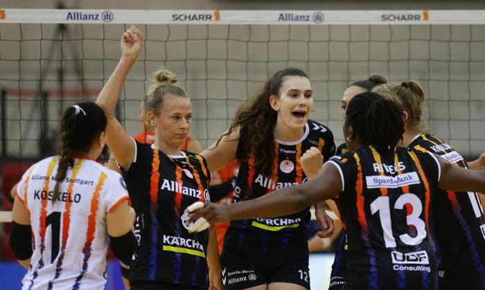 BAU Stuttgart , Volleyball Hummel Cup MTV Allianz Stuttgart vs Viteos NUC Neuchatel , from left Antonia Stautz Lucia Gomez Stgt