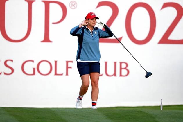 GAINESVILLE, VA - SEPTEMBER 14: Team USA golfer Ally Ewing wants the crowd to make noise on the first tee during Saturday Foursomes during the 2024 Solheim Cup on September 14, 2024 at Robert Trent Jones Golf Club at Gainesville, Virginia. (Photo by Brian Spurlock Icon Sportswire) GOLF: SEP 14 Solheim Cup EDITORIAL USE ONLY Icon24091436
