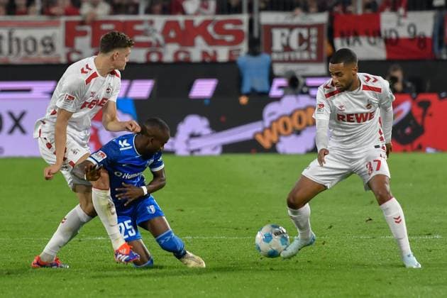 v li fighting for the ball Eric Martel Koeln 6 Silas Gnaka Magdeburg 25 Linton Maina Koeln 37 14 09 2024 Soccer 1 FC Koeln vs 1 FC Magdeburg, Rheinenergiestadion, Koeln, DFB DFL REGULATIONS PROHIBIT ANY USE OF PHOTOGRAPHS AS IMAGE SEQUENCES AND OR QUASI VIDEO NRW Germany Copyright: xpepphotox xSaschaxWeizx pep00321, pep_20240914_hm