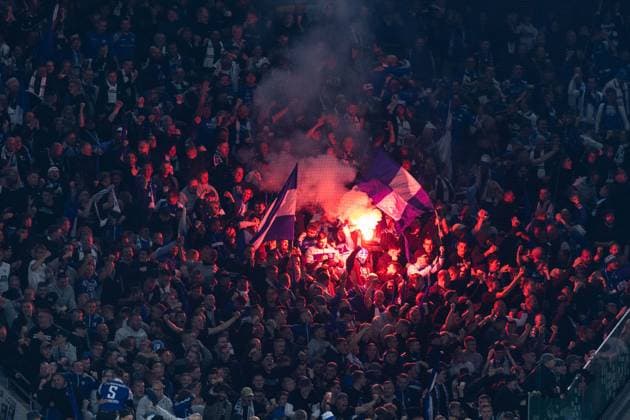 Soccer 2 Bundesliga 5 Matchday 1 FC Köln 1 FC Magdeburg on 14 09 2024 at RheinEnergieStadion in Cologne Fans ignite Bengalos Pyrotechnics Pyro flares Smoke bombs in the fan block of Magdeburg DFB regulations prohibit any use of photographs as image sequences and or quasi video xJRx