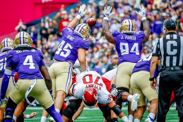 September 14, 2024, Seattle, Washington: Washington Huskies edge Maurice Heims (45) and Washington Huskies defensive lineman Jayvon Parker (94)during the game between the Washington Huskies and Washington State Cougars in the NCAA, College League, USA Big10- PAC 12 matchup at Lumen Field, Seattle, Washington Seattle - ZUMAj111 20240914_zsp_j111_010 Copyright: xTomxJonesx