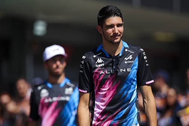 OCON Esteban (fra), Alpine F1 Team A524, portrait and GASLY Pierre (fra), Alpine F1 Team A524, portrait during the Formula 1 Azerbaijan Grand Prix 2024, 17th round of the 2024 Formula One World Championship, WM, Weltmeisterschaft from September 13 to 15, 2024 on the Baku City Circuit, in Baku, Azerbaijan - F1 - AZERBAIJAN GRAND PRIX 2024 DPPI Panoramic  240915_R17_AZERBAIJAN_DP_EA027644