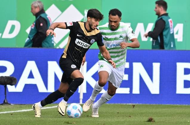 15 09 2024 Soccer Season 2024 2025 2 Soccer Bundesliga 05 Matchday SpVgg Greuther Fürth Kleeblatt SV Elversberg SVE Sportfoto Zink xwoxzix DFL regulations prohibit any use of photographs as image sequences and or quasi video only for editorial use Muhammed Damar 30, SV Elversberg Simon Asta 2, SpVgg Greuther Fürth