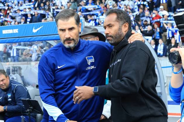 DEU, DFL, 2 FBL, Hertha BSC vs Fortuna Duesseldorf, 15 09 2024, Berliner Olympiastadion, Berlin, DEU, DFL, 2 FBL, Hertha BSC vs Fortuna Duesseldorf, im Bild Cheftrainer Cristian Fiel Hertha BSC Berlin , Cheftrainer Daniel Thioune Fortuna Duesseldorf DFL regulations prohibit any use of Photographs as image sequences and or quasi video Foto Juergen Engler nordphoto GmbH nordphotoxGmbHx xEngler nph00076