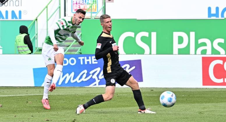 15 09 2024 Soccer Season 2024 2025 2 Soccer Bundesliga 05 Matchday SpVgg Greuther Fürth Kleeblatt SV Elversberg SVE Sportfoto Zink xwoxzix DFL regulations prohibit any use of photographs as image sequences and or quasi video only for editorial use Branimir Hrgota 10, SpVgg Greuther Fürth Elias Baum 2, SV Elversberg Chance Torchance
