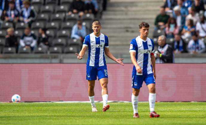 Football, Men, Season 2024 2025, 2 Bundesliga 5 Matchday , Hertha BSC Fortuna Düsseldorf, v l Marton Dardai Hertha BSC , Diego Demme Hertha BSC , Disappointment after conceding the 0 1 goal, 15 09 2024, Copyright: xSebastianxRäppold MatthiasxKochx