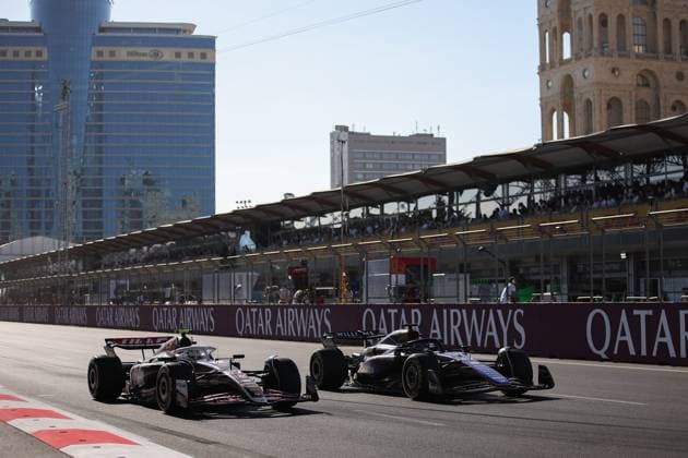 27 HULKENBERG Nico (ger), Haas F1 Team VF-24 Ferrari, action, 23 ALBON Alexander (tha), Williams Racing FW45, action during the Formula 1 Azerbaijan Grand Prix 2024, 17th round of the 2024 Formula One World Championship, WM, Weltmeisterschaft from September 13 to 15, 2024 on the Baku City Circuit, in Baku, Azerbaijan - F1 - AZERBAIJAN GRAND PRIX 2024 DPPI Panoramic  240915_R17_AZERBAIJAN_DP_EA012383