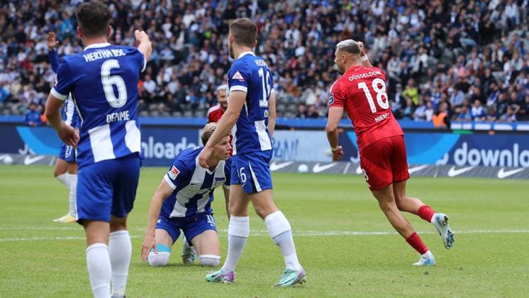 Jona Niemiec cheers after 0 2 joy emotion jubilation Sport Football Soccer DFL 2 Bundesliga Men 5 Matchday Season 2024 2025 15 09 2024 Hertha BSC Berlin vs Fortuna Düsseldorf DFL regulations prohibit any use of photographs as image sequences and or quasi video