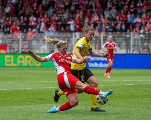 Soccer, Women, Season 2024 2025, 2 Women Bundesliga 3 Matchday , 1 FC Union Berlin SV 67 Weinberg, v l Dina Orschmann 1 Women 1 FC Union , Anna Grimm Weinberg , Assistance to goal 1 0, 15 09 2024, Copyright: xMatthiasxKochx