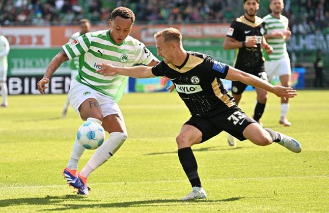 15 09 2024 Soccer Season 2024 2025 2 Soccer Bundesliga 05 Matchday SpVgg Greuther Fürth Kleeblatt SV Elversberg SVE Sportfoto Zink xwoxzix DFL regulations prohibit any use of photographs as image sequences and or quasi video only for editorial use Roberto Massimo 11, SpVgg Greuther Fürth Maurice Neubauer 33, SV Elversberg