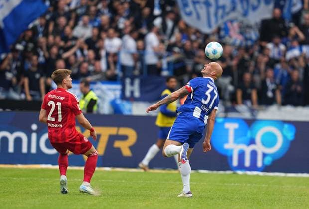 Toni Leistner heads, 2 Bundesliga, Hertha BSC vs Fortuna Düsseldorf, Olympiastadion on September 17, 2024 in Berlin, Germany Photo by Ulrik Pedersen DeFodi Images Toni Leistner heads, 2 Bundesliga, Hertha BSC vs Fortuna Düsseldorf, Olympiastadion on September 17, 2024 in Berlin, Germany Photo by Ulrik Pedersen DeFodi Images DFB DFL REGULATIONS PROHIBIT ANY USE OF PHOTOGRAPHS AS IMAGE SEQUENCES AND OR QUASI VIDEO Defodi 659 0870091441 Defodi-659 DFB DFL REGULATIONS PROHIBIT ANY USE OF PHOTOGRAPHS AS IMAGE SEQUENCES AND OR QUASI-VIDEO.