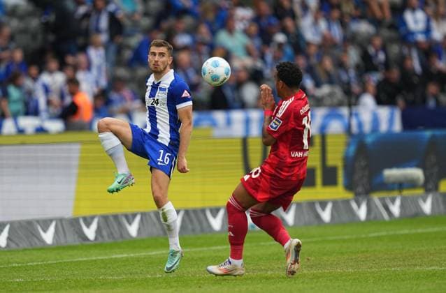 Jonjoe Kenny controls the ball, 2 Bundesliga, Hertha BSC vs Fortuna Düsseldorf, Olympiastadion on September 17, 2024 in Berlin, Germany Photo by Ulrik Pedersen DeFodi Images Jonjoe Kenny controls the ball, 2 Bundesliga, Hertha BSC vs Fortuna Düsseldorf, Olympiastadion on September 17, 2024 in Berlin, Germany Photo by Ulrik Pedersen DeFodi Images DFB DFL REGULATIONS PROHIBIT ANY USE OF PHOTOGRAPHS AS IMAGE SEQUENCES AND OR QUASI VIDEO Defodi 659 0952091455 Defodi-659 DFB DFL REGULATIONS PROHIBIT ANY USE OF PHOTOGRAPHS AS IMAGE SEQUENCES AND OR QUASI-VIDEO.
