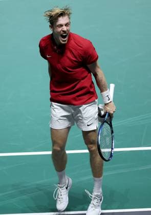 Tennis, Davis Cup, Großbritannien - Kanada Denis Shapovalov of Canada celebrates Davis Cup Group Stage Finals 2024, Day Six, AO Arena, Manchester, UK - 15 Sep 2024  Copyright: xEllaxLing Shutterstockx 14713349y
