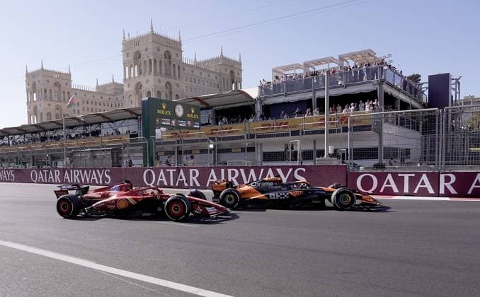 FORMULA 1 QATAR AIRWAYS AZERBAIJAN GRAND PRIX 2024 15 09 2024, Baku City Circuit , Baku, FORMULA 1 QATAR AIRWAYS AZERBAIJAN GRAND PRIX 2024 ,in the picture Oscar Piastri AUS , McLaren F1 Team, Charles Leclerc MCO , Scuderia Ferrari HP nordphotoxGmbHx xBratic nph00250