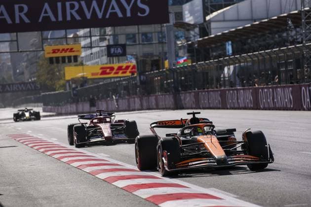 81 PIASTRI Oscar (aus), McLaren F1 Team MCL38, action during the Formula 1 Azerbaijan Grand Prix 2024, 17th round of the 2024 Formula One World Championship, WM, Weltmeisterschaft from September 13 to 15, 2024 on the Baku City Circuit, in Baku, Azerbaijan - F1 - AZERBAIJAN GRAND PRIX 2024 DPPI Panoramic  240915_R17_AZERBAIJAN_DP_EA011632