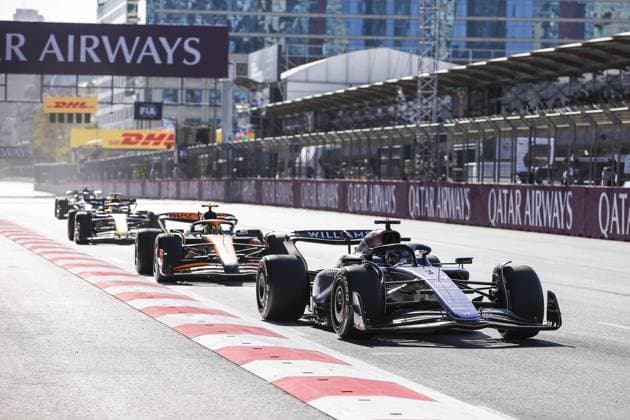 23 ALBON Alexander (tha), Williams Racing FW45, action during the Formula 1 Azerbaijan Grand Prix 2024, 17th round of the 2024 Formula One World Championship, WM, Weltmeisterschaft from September 13 to 15, 2024 on the Baku City Circuit, in Baku, Azerbaijan - F1 - AZERBAIJAN GRAND PRIX 2024 DPPI Panoramic  240915_R17_AZERBAIJAN_DP_EA012035
