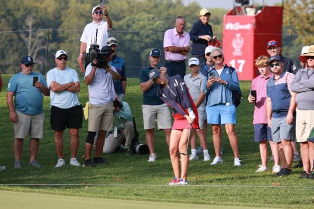GAINESVILLE, VA - SEPTEMBER 15: USA golfer Nelly Korda chips out of the rough on the first hole during the Sunday Singles at the 2024 Solheim Cup on September 15, 2024, at the Robert Trent Jones Golf Club in Gainesville, Virginia. (Photo by Brian Spurlock Icon Sportswire) GOLF: SEP 15 Solheim Cup EDITORIAL USE ONLY Icon24091510