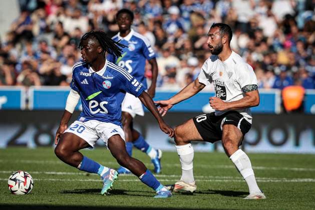 Fußball, Racing Straßburg - SCO Angers 29 Ismaël Doukouré (RCS) FOOTBALL : Ligue 1 Racing Strasbourg vs Angers Stade de la Meinau - 15 09 2024 ElyxandroCegarra Panoramic 