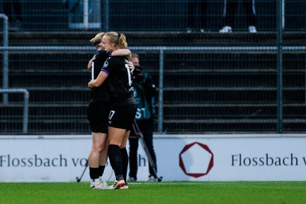 GOOGLE PIXEL Womens Bundesliga 1 FC Köln SGS Essen 15 09 2024 Cheering for 1 1 by Annalena Rieke SGS Essen, 17 GOOGLE PIXEL Womens Bundesliga, 1 FC Köln SGS Essen, Köln, Franz Kremer Stadion am 15 09 2024 DFB REGULATIONS PROHIBIT ANY USE OF PHOTOGRAPHS AS IMAGE SEQUENCES AND OR QUASI VIDEO Copyright: xBEAUTIFULxSPORTS Wunderlx