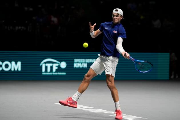 Tennis, Davis Cup, GroÃŸbritannien - Kanada 15th September 2024; AO Arena, Manchester, England; Davis Cup Finals, Group Stage, Group D Day 6; Jack Draper of Great Britain plays a forehand shot during his match against Felix Auger-Aliassime of Canada  ActionPlus12693414 StevenxFlynn