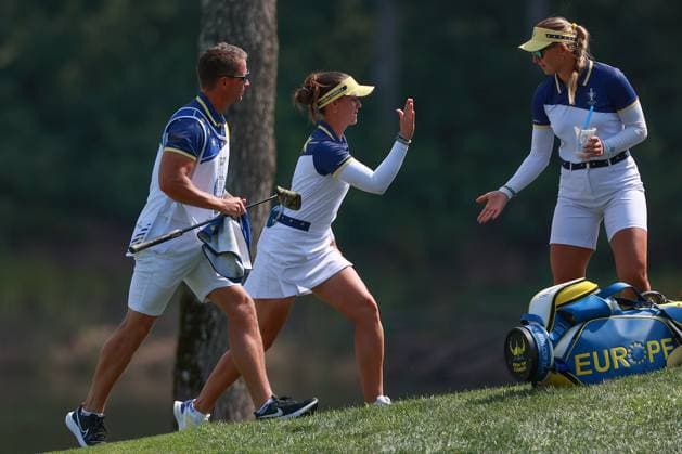Solheim Cup GAINESVILLE, VIRGINIA - SEPTEMBER 15: Linn Grant of Team Europe celebrates her putt on hole 11 while walking with her caddie during the final round of the Solheim Cup at Robert Trent Jones Golf Club on Sunday, September 15, 2024 in Gainesville, Virginia. Gainesville Virginia United States  Copyright: xAmyxLemusx originalFilename:lemus-solheimc240915_npHDz.jpg