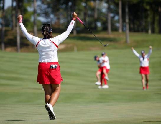 Sept 15, 2024: Lilia Vu of team USA turns to her teammates and coach, Stacy Lewis, after sinking the putt to win the Solheim Cup on the Robert Trent Jones golf course in Gainesville, Virginia. CSM Gainesville United States of America - ZUMAc04_ 20240915_zma_c04_062 Copyright: xJustinxCooperx