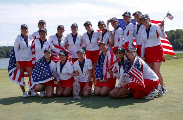 Sept 15, 2024: Team USA poses with the Solheim Cup trophy after winning the Solheim Cup on the Robert Trent Jones golf course in Gainesville, Virginia. CSM Gainesville United States of America - ZUMAc04_ 20240915_zma_c04_068 Copyright: xJustinxCooperx