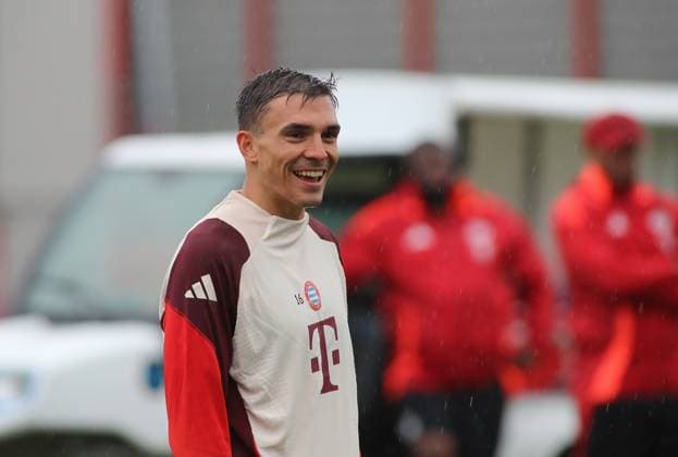 Munich, Germany 16 September 2024 Football, Men, Season 2024 2025, FC Bayern Munich, Säbener Strasse, Training ground, Final training, Champions League Joao Palhinha FC Bayern Munich head, upper body, smile, laugh, grin