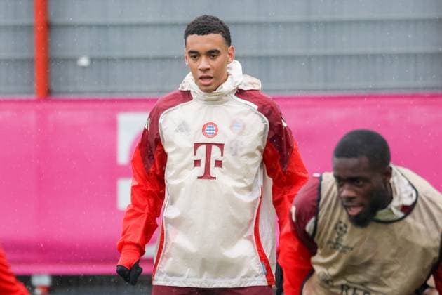 Jamal Musiala FC Bayern Muenchen, 42 at training in the rain, Final training, FC Bayern Muenchen, Football, UEFA Champions League, Matchday 1, Season 24 25, 16 09 2024, Final training, FC Bayern Muenchen, Football, UEFA Champions League, Matchday 1, Season 24 25, 16 09 2024 Muenchen Copyright: xEibner-Pressefoto JennixMaulx EP_JML