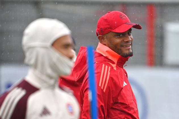 Coach Vincent KOMPANY Bayern Muenchen , portrait, portrait, portrait, front Leroy SANE Bayern Muenchen final training, training on 16 09 2024 Football Champions League , FC Bayern Muenchen GNK Dinamo Zagreb