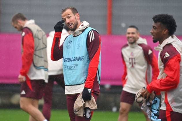 Harry KANE Bayern Muenchen , skeptical, gesture, action, final training, training on 16 09 2024 Football Champions League , FC Bayern Muenchen GNK Dinamo Zagreb