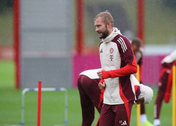 Munich, Germany 16 September 2024 Football, Men, 2024 2025 season, FC Bayern Munich, Säbener Strasse, training ground, final training, Champions League Konrad Laimer FC Bayern Munich head, upper body during warm-up