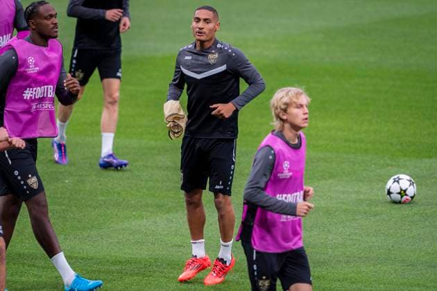 Champions League 2024 25 League Phase MD1: VfB Stuttgart Pitch Walk and press conference, PK, Pressekonferenz Jamie Leweling of VfB Stuttgart seen training during the VfB Stuttgart Pitch Walk and Press Conference ahead of their UEFA Champions League football match against Real Madrid at Estadio Santiago Bernabeu on September 16, 2024 in Madrid, Spain. Madrid Estadio Santiago Bernabeu Madrid Spain Copyright: xAlbertoxGardinx AGardin_20240916_Football_Champions_Stuttgart_PC_069