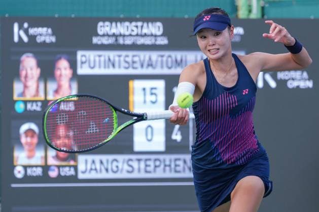 2024 WTA, Tennis Damen tennis Hana Bank Korea Open SEOUL, SOUTH KOREA, SEP 16: Jang Su-jeong (SOUTH KOREA) during WTA Tour tennis Hana Bank Korea Open Doubles Round of 16 at the Seoul Olympic Park Tennis Center in Seoul, South Korea, on September 16, 2024. Seoul the Seoul Olympic Park Tennis Ce South Korea 8110_280239 Copyright: xStevexChoxKyewoong PentaxPressx