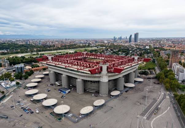 Football - UEFA Champions League - League Phase - AC Milan v Liverpool FC - MD-1 MILAN, ITALY - Monday, September 16, 2024: A general view of the Stadio San Siro ahead of the UEFA Champions League match day 1 game between AC Milan and Liverpool FC. (Photo by David Rawcliffe Propaganda) MILAN Stadio San Siro LOMBARDY ITALY  Copyright: xDavidxRawcliffex P2024-09-16-AC_Milan_Liverpool_MD-1-61