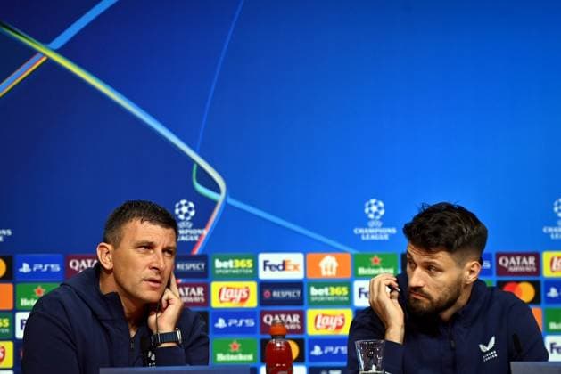 Munich, Germany, 160924. Allianz Arena. press conference, PK, Pressekonferenz of GNK Dinamo on the eve of the match of the 1st round of the UEFA Champions League against Bayern Munich. In the photo: Sergej Jakirovic, Bruno Petkovic. Photo: Ronald Gorsic CROPIX Copyright: xxRonaldxGorsicx press_dinamo5-160924