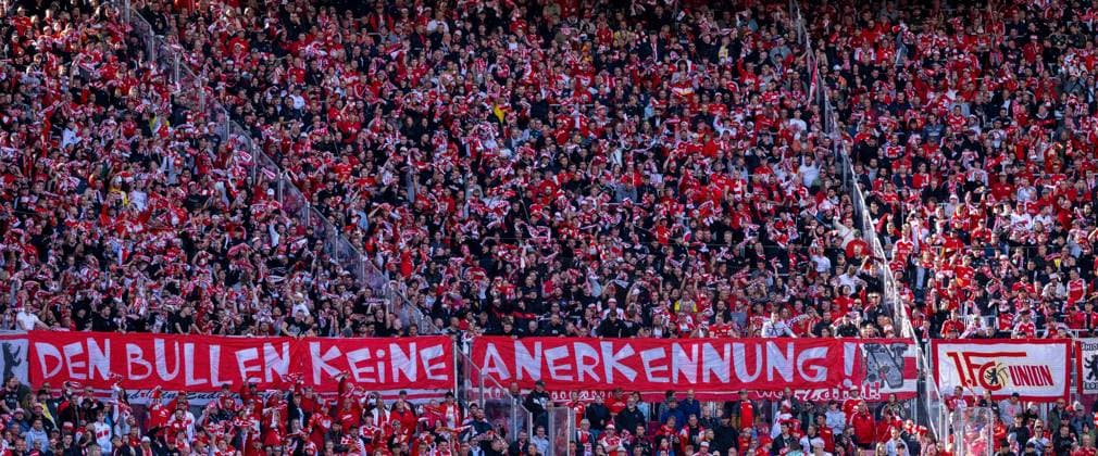Football, Men, 1 Bundesliga, Season 2024 25, Matchday 3 , RB Leipzig 1 FC Union Berlin, Guest block, Union fans, Protest against RB and the police, No credit to the cops , 14 09 2024, Copyright: xMatthiasxKochx