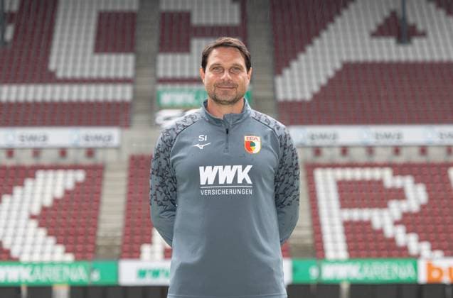 Imre Szabics FC Augsburg 1 BL, portrait date 2024 2025